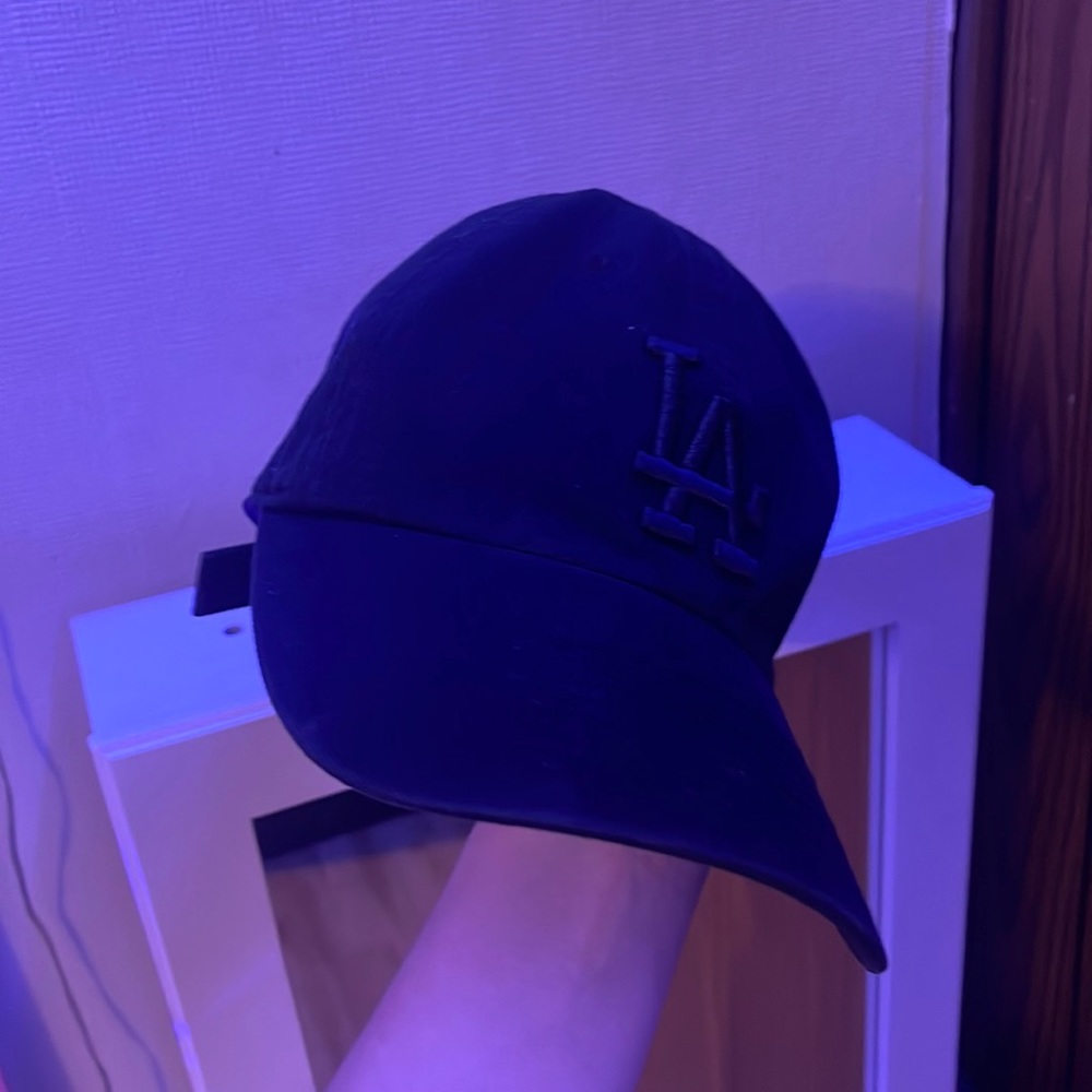 LA hat